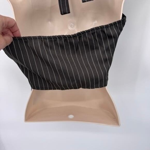 Shein Halter Vest Top Womens Medium Gray White Pinstripe Polyester NEW - Picture 6 of 9